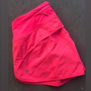 Lululemon Speed Up 2.5" shorts
